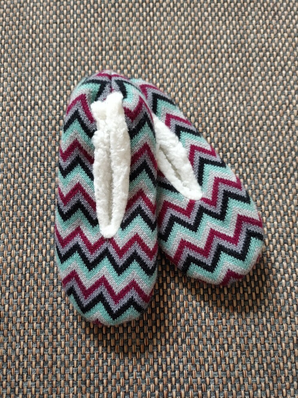 NEW Ballerina Sock Slippers Chevron Pattern Sherpa Lining Size Small / Medium